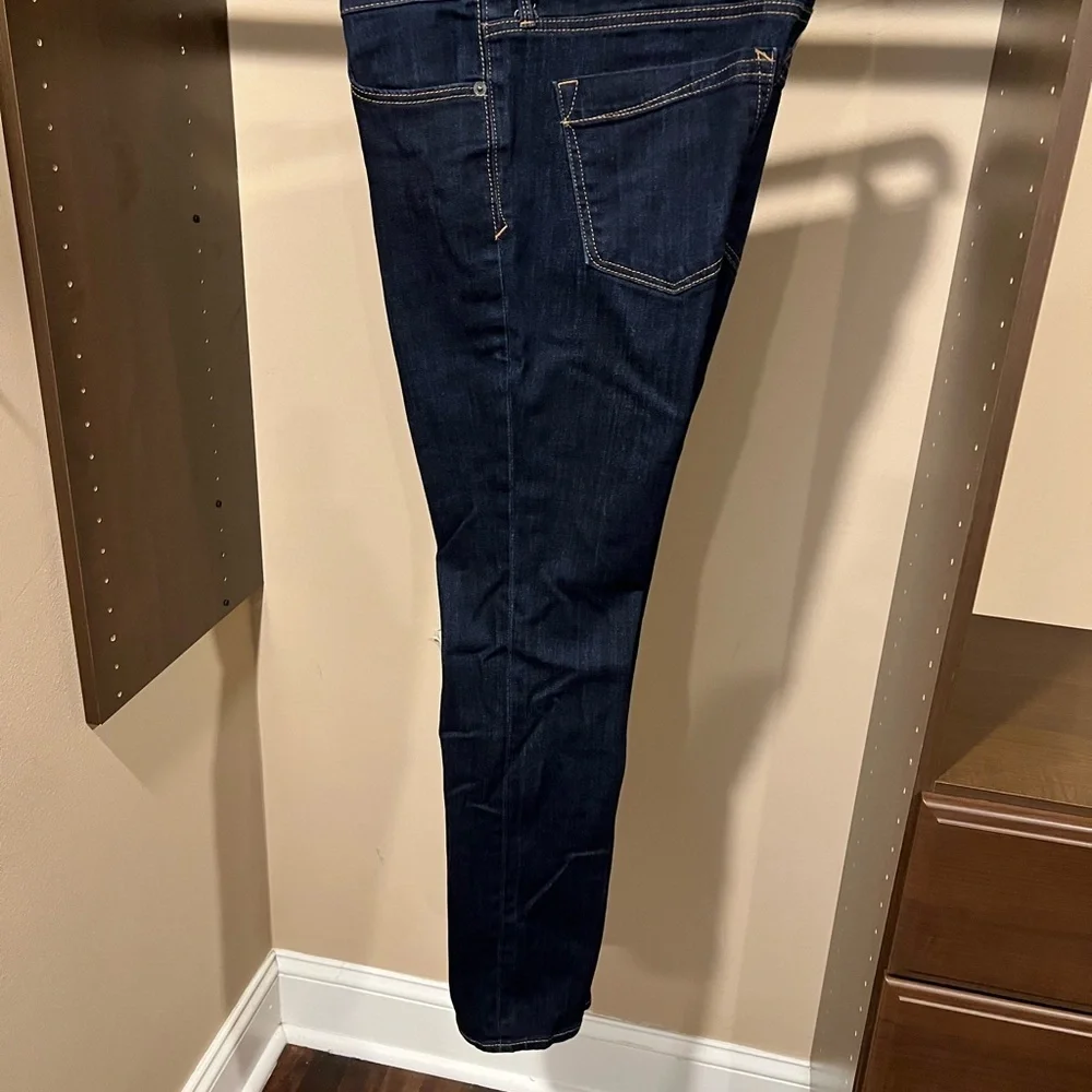 Express stylish dark